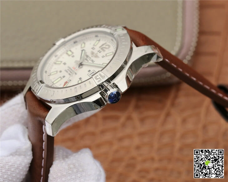 Breitling Colt Automatic A1738811 G791 437X A20BA.1 GF Factory 1:1 Best Edition Replica Watch Brown Strap